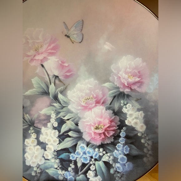 EDWIN KNOWLES OPAL SPLENDOR COLLECTABLE PLATE by TAN CHUN CHIU - Picture 2 of 3